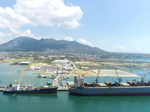 Cảng Cam Ranh bị xử phạt và truy thu thuế gần 230 triệu đồng