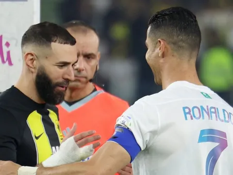 Benzema nói gì về Ronaldo sau những tranh cãi "cầu thủ vĩ đại nhất"?