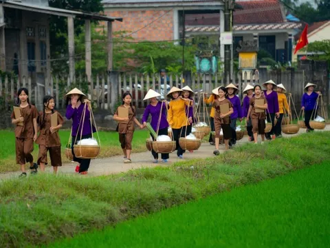 Huế tôn vinh những giá trị văn hóa đặc sắc của nghề làm bún Vân Cù