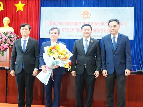 Bầu ông Bùi Minh Trí, Bí thư Tân Uyên làm Phó Chủ tịch tỉnh Bình Dương