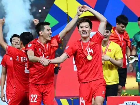 Hồi hộp chờ Quả bóng vàng Việt Nam 2024 lộ diện