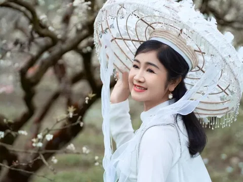 U60 với nhan sắc bất chấp thời gian của mỹ nhân "Lá ngọc cành vàng"