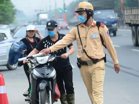 Vi phạm giao thông nhưng bỏ lại xe, không nộp phạt, bị xử lý thế nào?