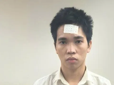 Công an Bình Thuận đón lõng, bắt giữ đối tượng trốn truy nã tại sân bay Tân Sơn Nhất