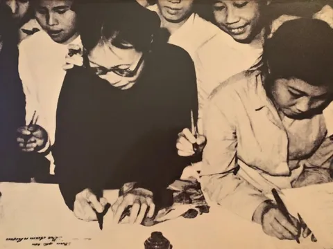 Phụ nữ Hà Nội với phong trào “Ba đảm đang“
