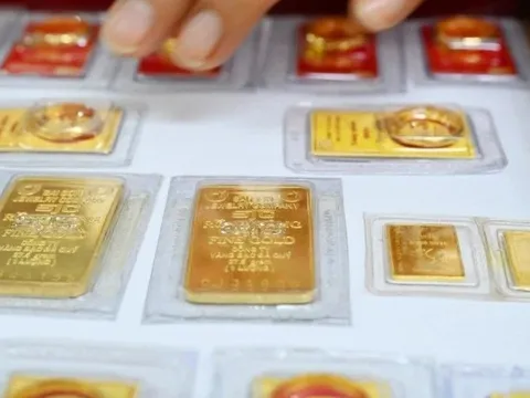 Giá vàng 28/2: Vàng trong nước mất mốc 91 triệu đồng/lượng