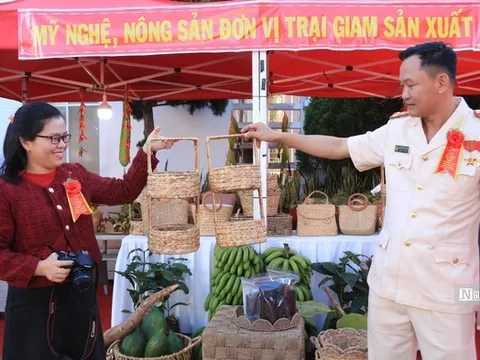 Những sản phẩm thắp sáng ước mơ hoàn lương của các phạm nhân tại Trại giam Đắk Trung