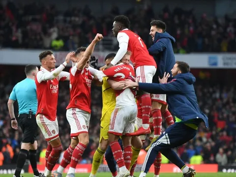 Arsenal lập kỷ lục "không tưởng" dù bị Liverpool bỏ xa