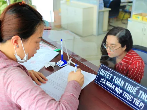 Cá nhân nợ thuế từ 50 triệu đồng trở lên bị tạm hoãn xuất cảnh