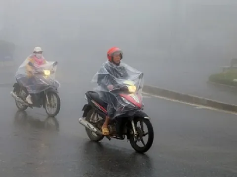Miền Bắc nồm ẩm trước khi đón dồn dập 2 đợt không khí lạnh "lạ thường"