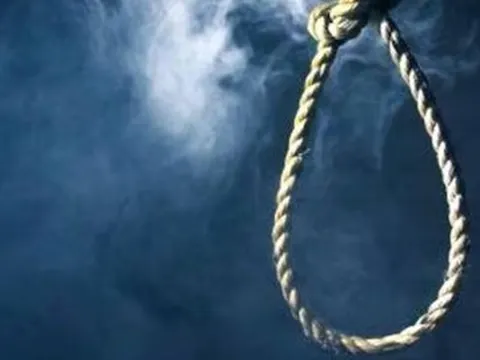 Phát hiện 2 cha con tử vong trong tư thế treo cổ