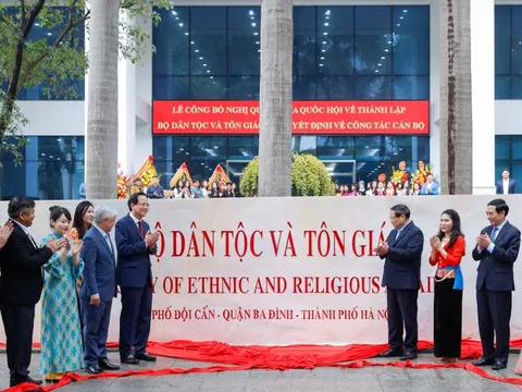 Thủ tướng: Bộ Dân tộc và Tôn giáo phải bắt tay ngay vào công việc, không để gián đoạn