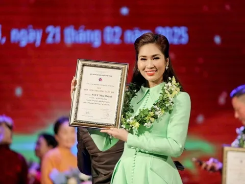 NSƯT Như Huỳnh được vinh danh diễn viên cải lương xuất sắc với vai Công chúa An Tư