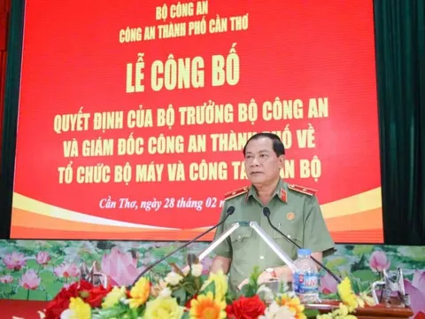 Công an Cần Thơ không để gián đoạn các hoạt động phục vụ nhân dân