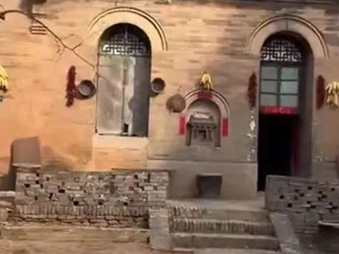 Về quê lo tang lễ cho bố, 4 người con tử vong trong căn nhà cũ
