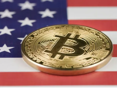 Giá tiền điện tử tăng vọt sau công bố của Tổng thống Trump