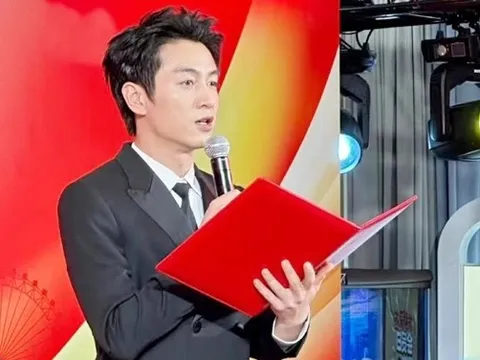 Sau ồn ào ly hôn, Trần Hiểu xuất hiện với thần thái gây chú ý