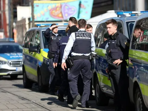 Vụ lao xe khiến 2 người thiệt mạng ở Đức: Nghi phạm là người đàn ông có tiền án