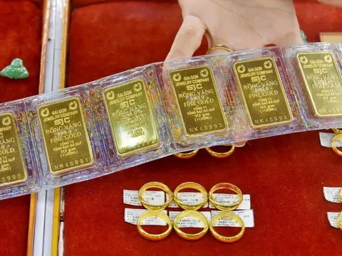 Giá vàng 4/3: Vàng trong nước bật tăng trở lại