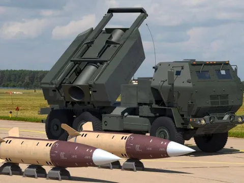 Nhà Trắng: Mỹ tạm dừng chứ không phải chấm dứt vĩnh viễn viện trợ Ukraine