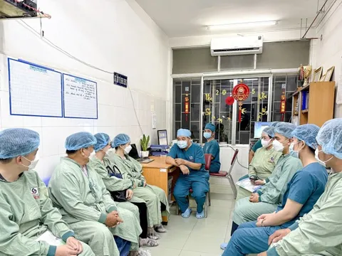 Hàng trăm y bác sĩ cả nước ghép tạng cứu sống 5 người