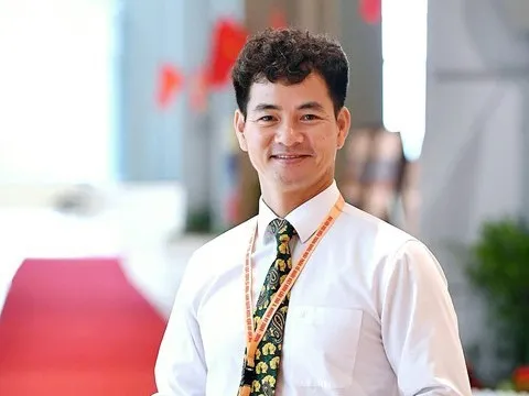 Cục trưởng Cục Nghệ thuật biểu diễn Xuân Bắc làm thơ khen MV Bắc Bling