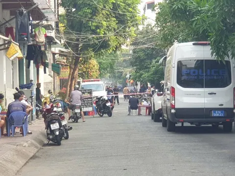 Công an vào cuộc điều tra vụ nam thanh niên tử vong trước cửa phòng trọ