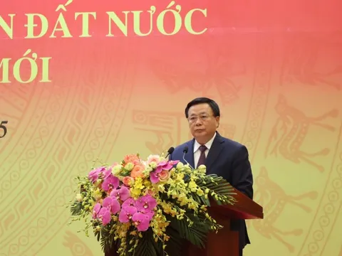Đổi mới tư duy về xây dựng và thi hành pháp luật
