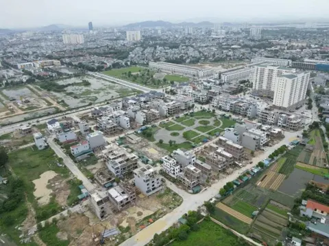 Thời điểm chín muồi để bỏ cấp huyện, sáp nhập tỉnh