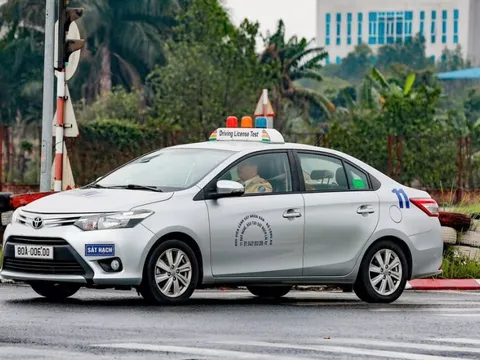 Điểm mới về sát hạch lái xe: Trượt lý thuyết vẫn được thi thực hành