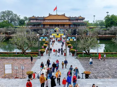 Thành phố Huế phấn đấu đạt mục tiêu tăng trưởng hai con số