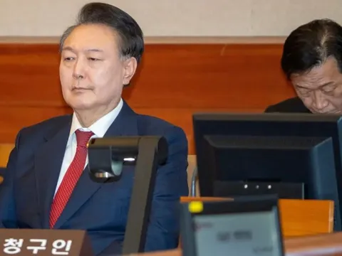 Vụ thiết quân luật ở Hàn Quốc: Tòa án hủy lệnh bắt giữ ông Yoon Suk-yeol