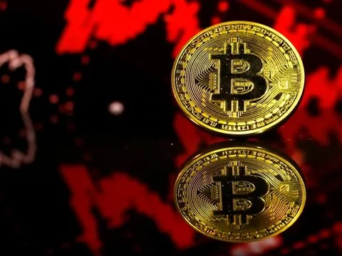 Bitcoin lao dốc khi dự trữ chiến lược của ông Trump không gây ấn tượng