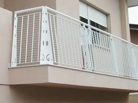 Người đàn ông tử vong sau khi bị bạn gái nhốt ngoài ban công suốt đêm