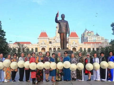 Vòng tay kết nối của những người phụ nữ từng tham gia kháng chiến, bị tù đày trong các nhà tù đế quốc