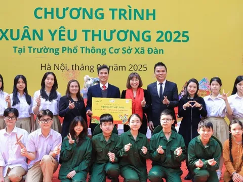 Gửi yêu thương đầu năm mới tới trẻ em khó khăn