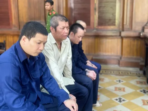 Vượt biên sau khi giết người, thủ phạm quyết định quay về đầu thú sau cuộc gọi cho mẹ