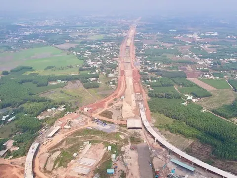 Thiếu vật liệu, cao tốc Biên Hòa-Vũng Tàu liệu có 'kéo lùi' mục tiêu 3.000km cao tốc?