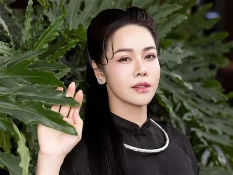 Ca sĩ Nhật Kim Anh báo tin vui sau 2 tháng hạ sinh con gái