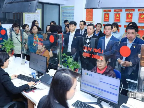 Tăng cường kiểm tra đột xuất việc xử lý thủ tục hành chính các lĩnh vực nóng