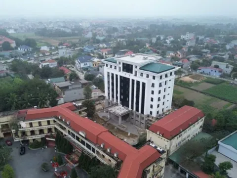 Vụ trụ sở huyện tăng vốn từ 45 lên 52 tỷ trước giải thể: Dừng các hoạt động xây dựng