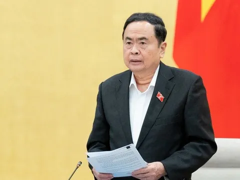 Chủ tịch Quốc hội ký ban hành Nghị quyết của UBTVQH về công tác cán bộ