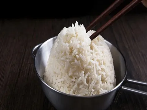Mẹo nhỏ giúp bạn "chữa cháy" khi nấu cơm gặp sự cố, hay nhất là cái cuối cùng