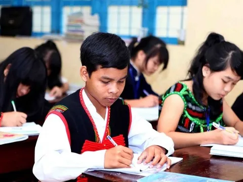 Chính sách cho trẻ em nhà trẻ, học sinh, học viên ở vùng đồng bào dân tộc thiểu số và miền núi