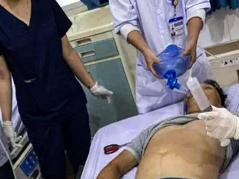 Tạm giữ đối tượng dùng dao sát hại người khác do mâu thuẫn tiền bạc