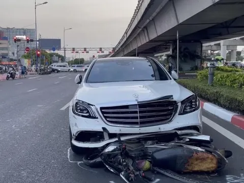 Vụ xe Mercedes tông hàng loạt xe máy: Một nạn nhân tử vong