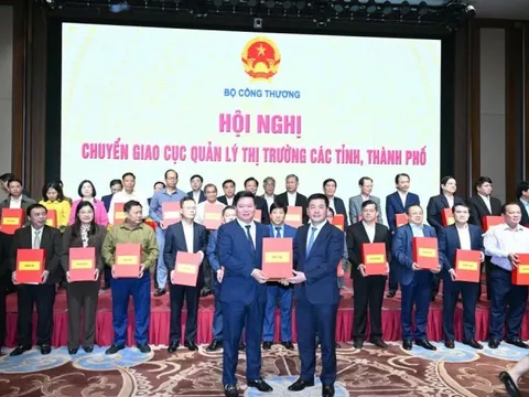 63 Cục Quản lý thị trường chính thức được chuyển giao về các địa phương