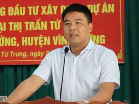 Chủ tịch Tập đoàn Phúc Sơn chi 75 tỷ đồng để "phông bạt" tại Vĩnh Long