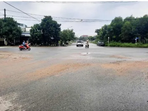 Quảng Trị chi gần 8 tỷ đồng làm mới đèn giao thông tại 7 điểm đen TNGT