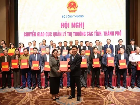 Chuyển giao Quản lý thị trường về các UBND tỉnh, thành phố